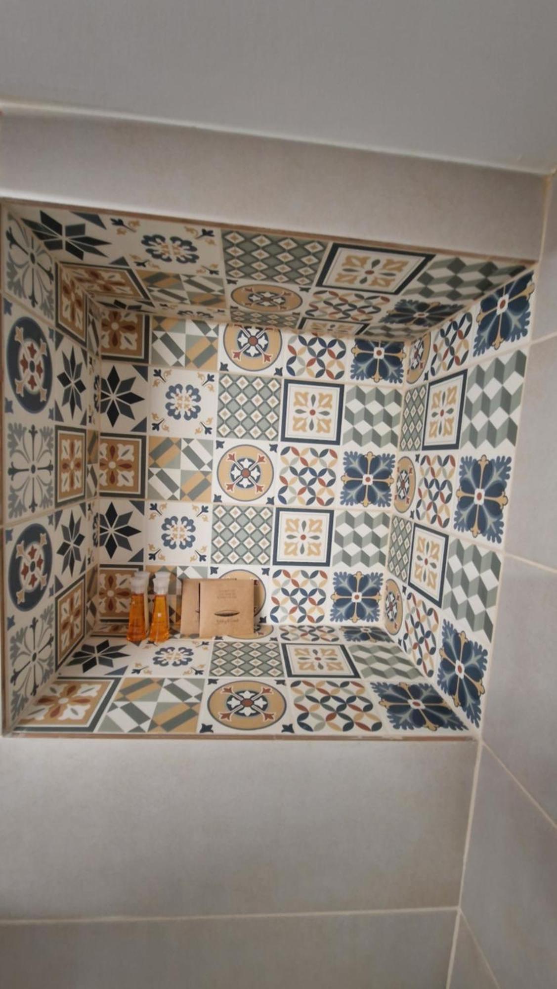 Minerva Studio Craiova Appartement Buitenkant foto