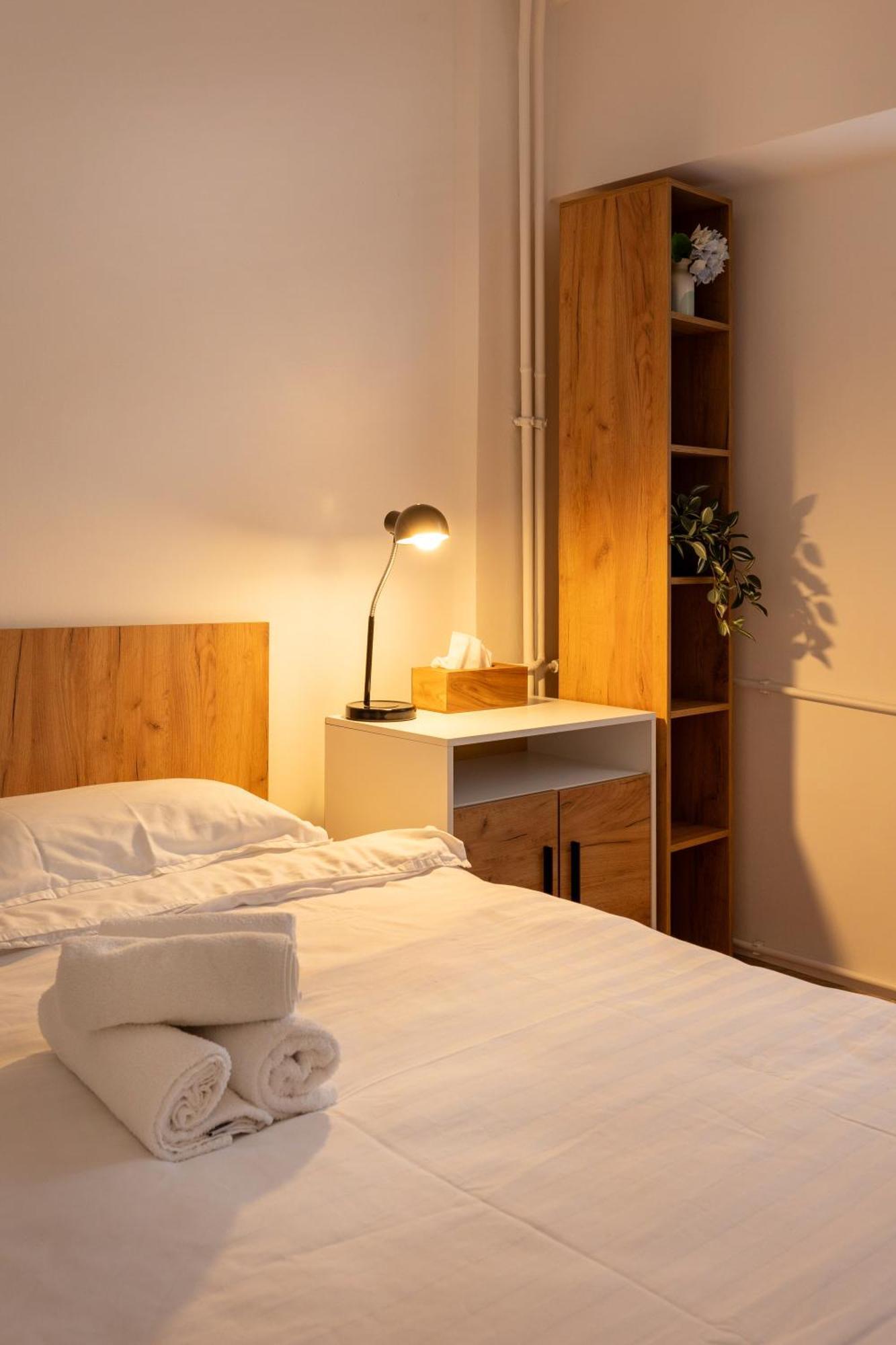 Minerva Studio Craiova Appartement Buitenkant foto